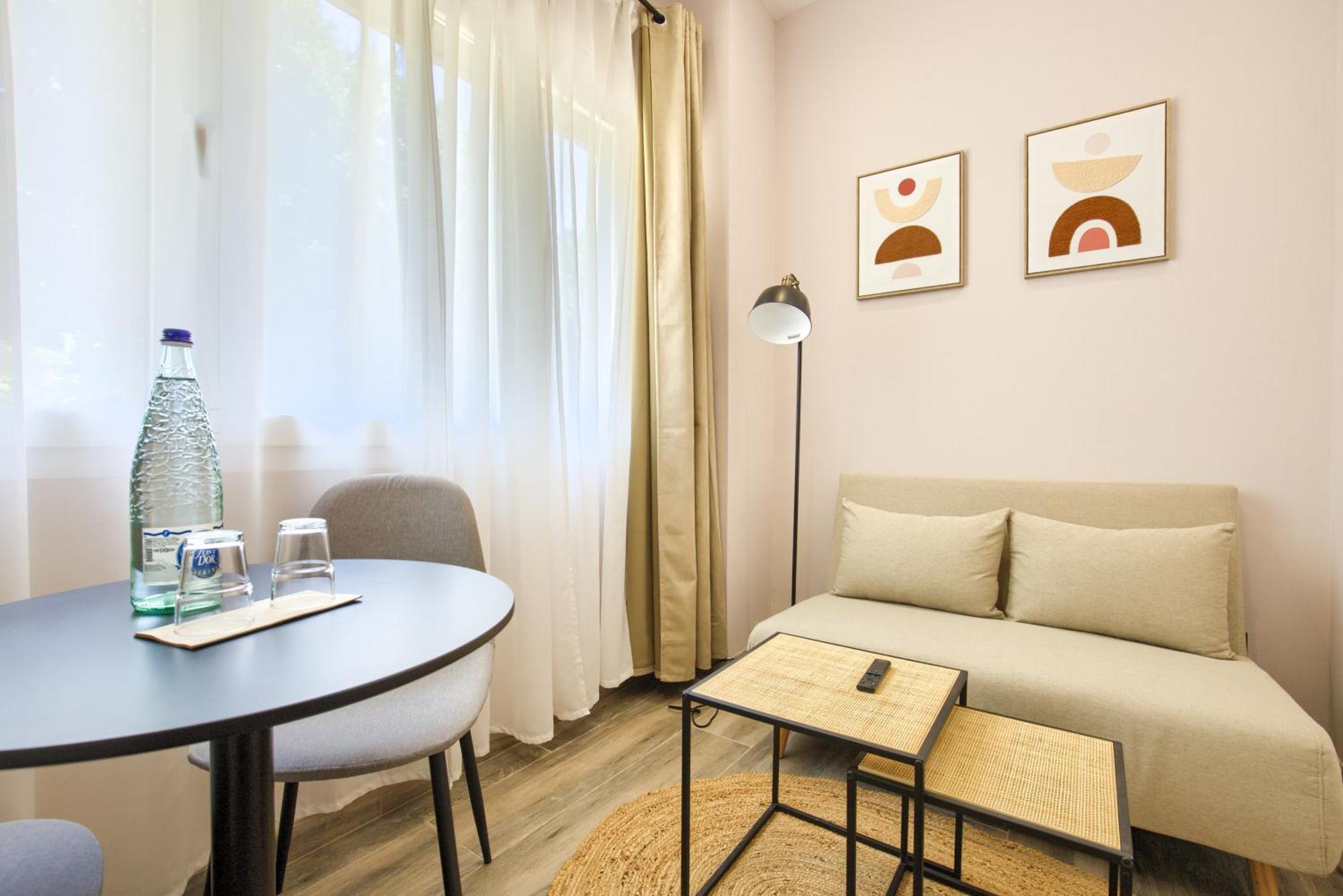Dobo Nuria Apartamento Madrid