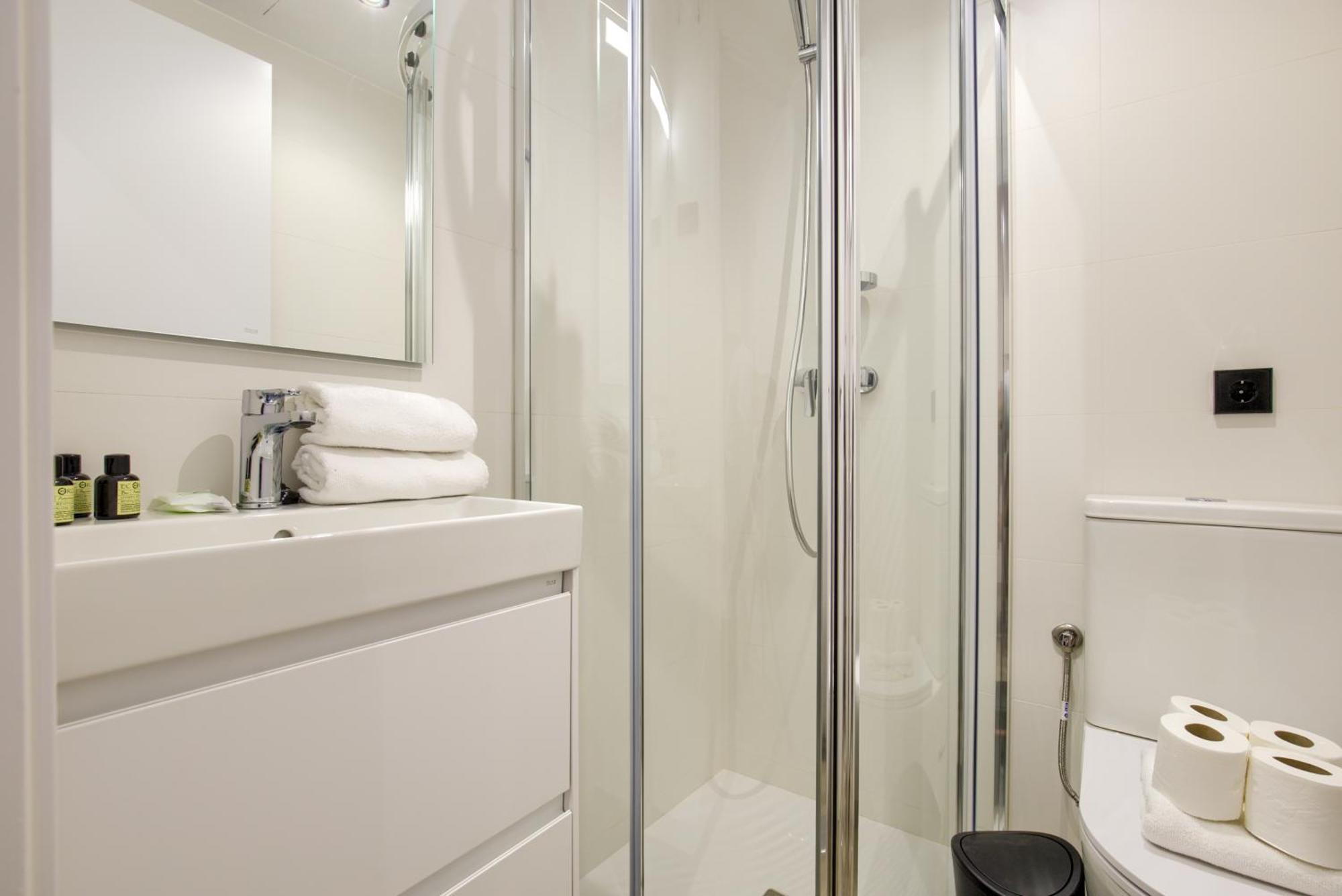 Dobo Nuria Apartamento Madrid